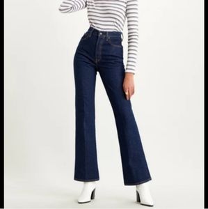NWT Levi's Size 26 Ribcage Bootcut Super High Rise Jeans